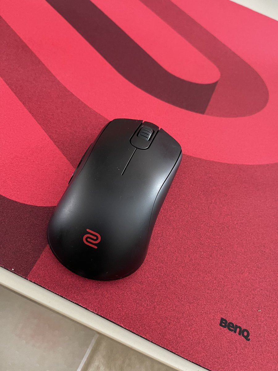 Thank you <a href="/ZOWIEbyBenQ/">ZOWIE</a> ❤️ I’m loving the gear lately.
