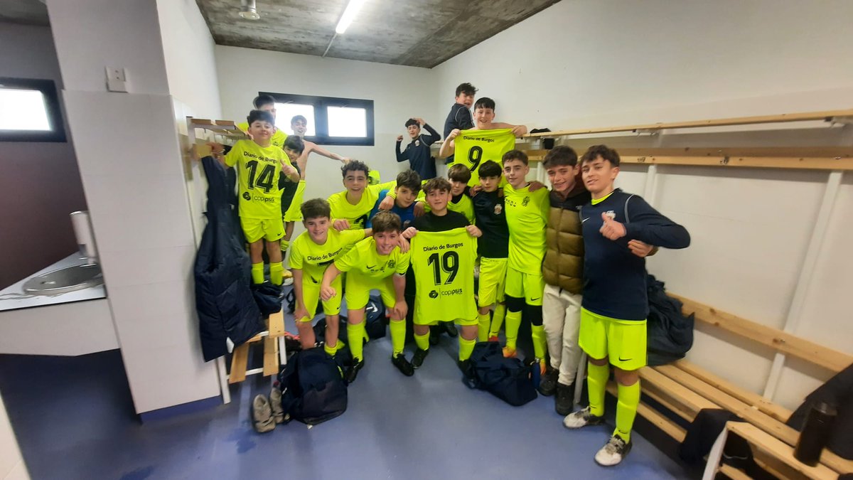 Imagenes del fin de seman, victorias de nuestro alevin ante el <a href="/cd_sanfelices/">cd san felices</a> , victoria de nuestro juvenil negrete ante el <a href="/RiberCD/">CD Aranda Riber</a>, victoria de nuestro infantil c.estetico africa ante el arcos  y derrota de nuestro juvenil recarpa ante el <a href="/Nela_CF/">Villarcayo Nela C.F.</a> por la minima.