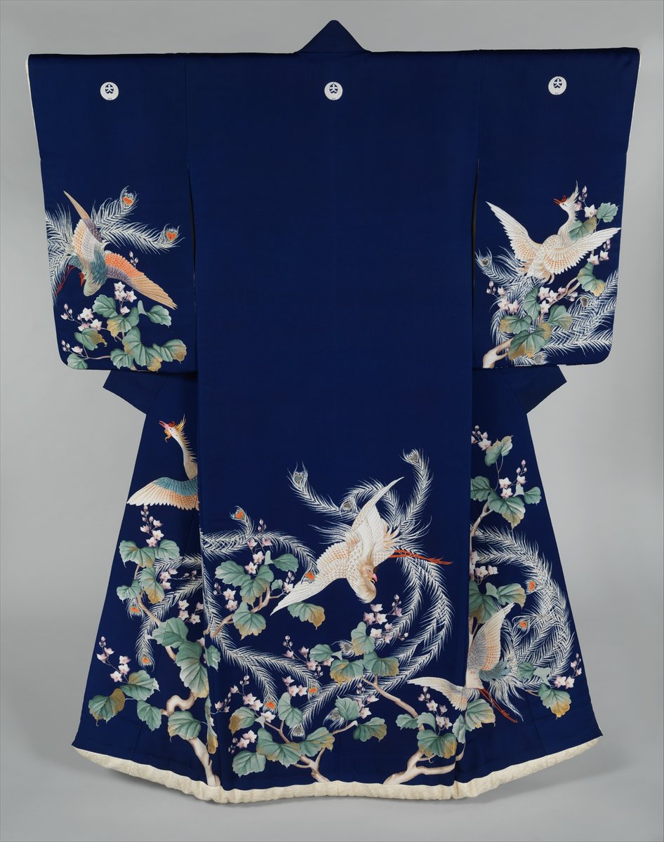 JapanTraCul's tweet image. Outer Robe (Uchikake) with Phoenixes and Paulownia, early 20th century