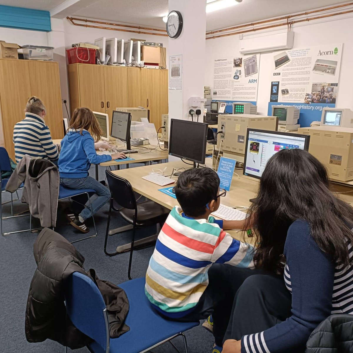 computermuseum's tweet image. This half term has been one of our busiest yet, with workshops, tours, and plenty of people having fun with our exhibits. It was also the launch of our Broken Tech, Broken Earth project, some very creative work coming from the art table :)
#ComputerHistory #STEM #Environment