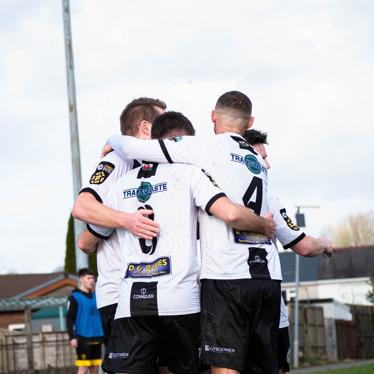 GabeHMedia's tweet image. A few shots from yesterday’s @AmmanfordAFC Development match 📸

Some more to see on Instagram (@GabeHMedia)