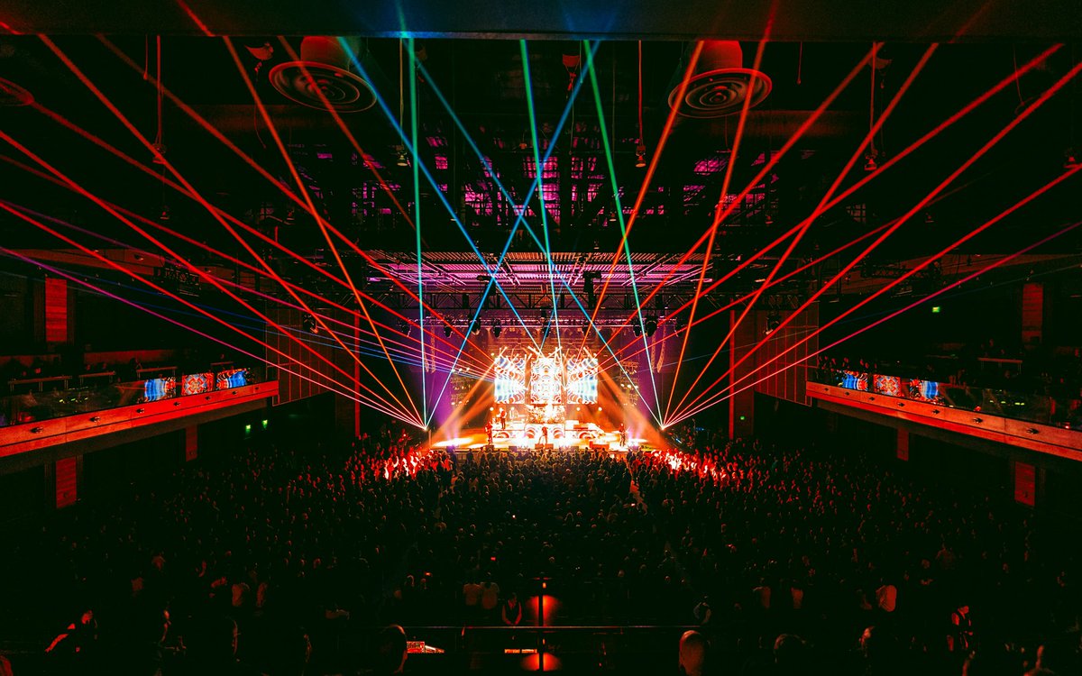 Some awesome shots 📸 by <a href="/WorkByWolfe/">w</a> from the shows in Highland and Vegas!