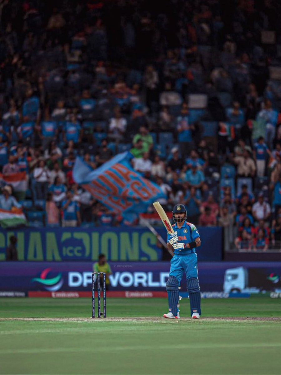Y0URLAWYER's tweet photo. MANIAC of this game . 💯 
#ViratKohli #INDvsPAK https://t.co/Ok1u0h2dfI