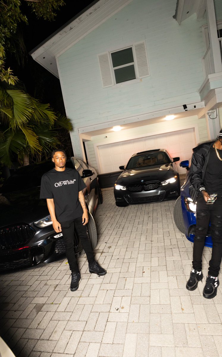 lilheadd22's tweet image. off-white on a dice night🎲