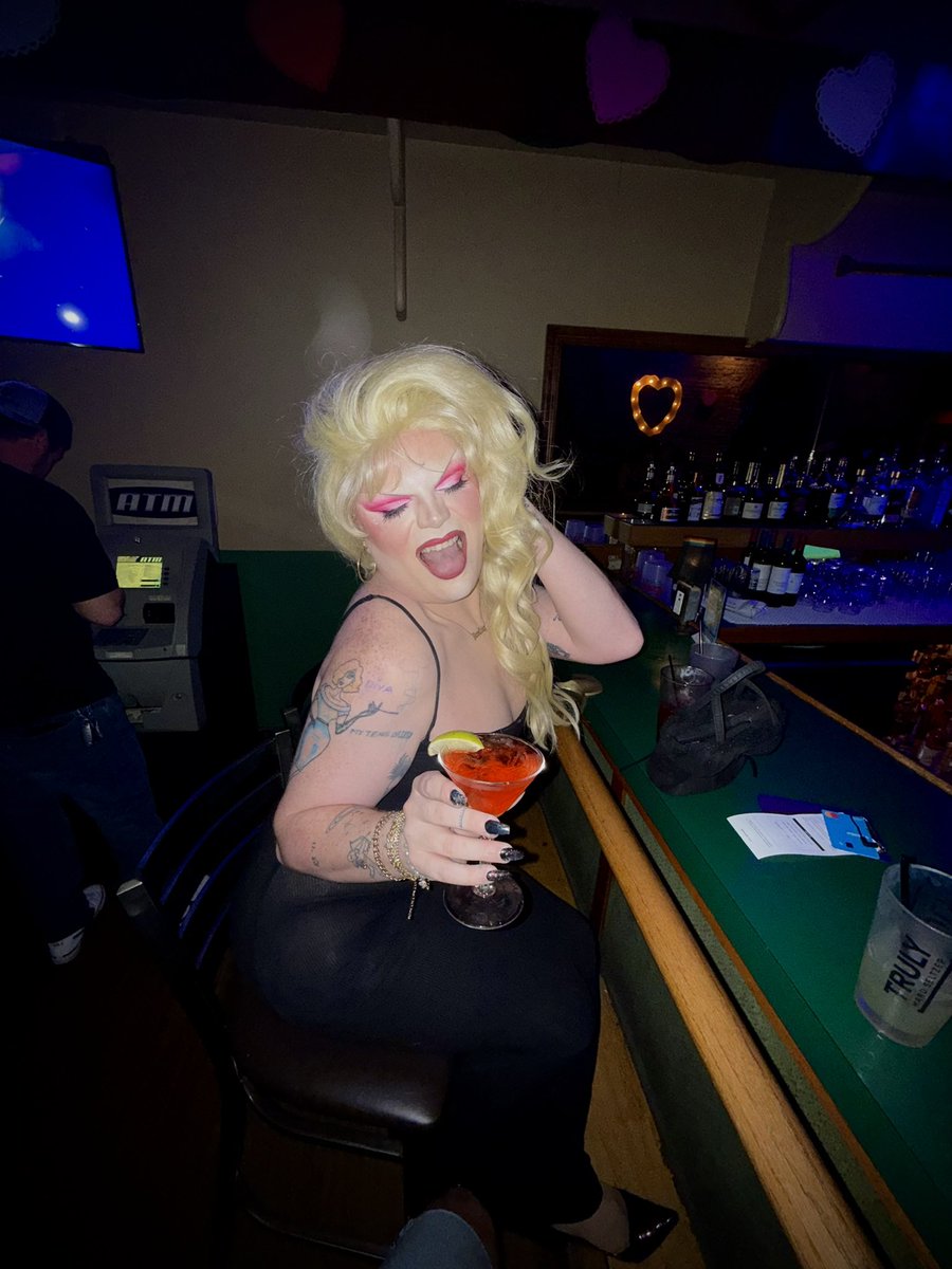 when i look this gorgeous &amp; a local f*g tries it and they get punched ‘tf out by me and thrown out by security. 🤭 my mom taught me right, talk shit / get hit… OH! and my nails stayed ON !  😘