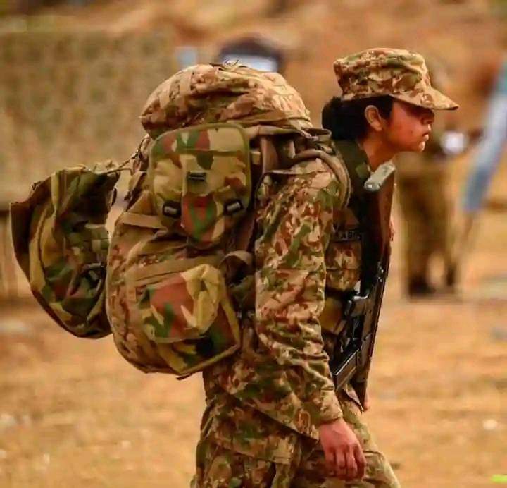 Not all women wear pearls—some wear combat boots and serve with pride 🇵🇰

#INDvsPAK #LingOrm #ホットスポット #JinxGucci #GucciFW25 #LISAxCHUANGAsiaS2EP4