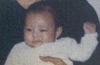 kimteahyoeng's tweet photo. Spot the difference? 
— #BTS #V #TAEHYUNG
#방탄소년단 #김태형 #태형 #태태 https://t.co/9ArcxFbFNv