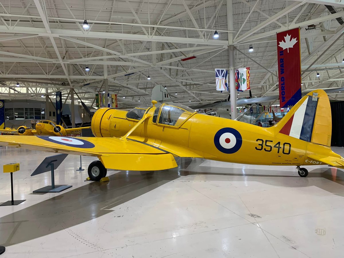 DavidartHills's tweet photo. It’s 🇨🇦 National Aviation Day. Here’s six Canadian built RCAF airplanes. The DHC-6 Twin Otter, DHC-1B Chipmunk, Fleet 60K Fort, and of course the Canadair Tutor flown by the CF Snowbirds! 
#avgeek https://t.co/dXm3LFd4aI