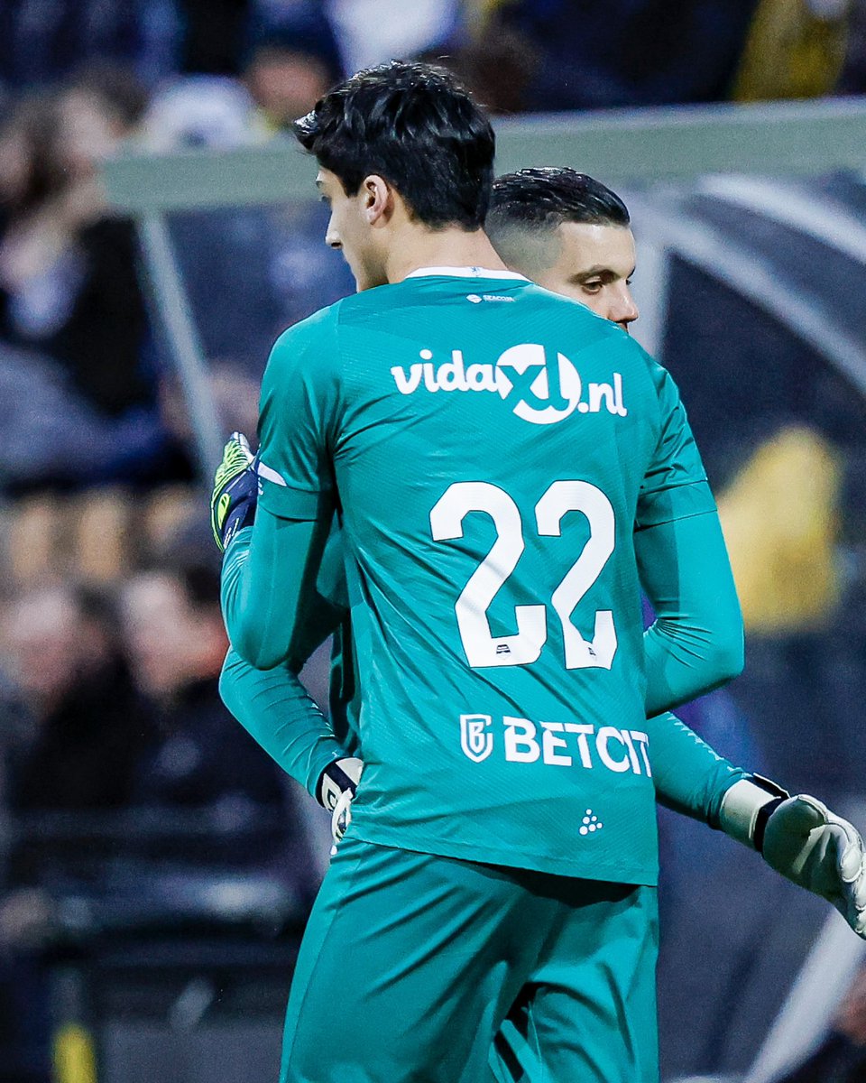 𝙊𝙛𝙛𝙞𝙘𝙞𝙚𝙚𝙡 𝙙𝙚𝙗𝙪𝙪𝙩. 👊

Vanuit de jeugdopleiding debuteren in het eerste elftal. Gefeliciteerd, Zidane!

#AllesHeejIsVVV