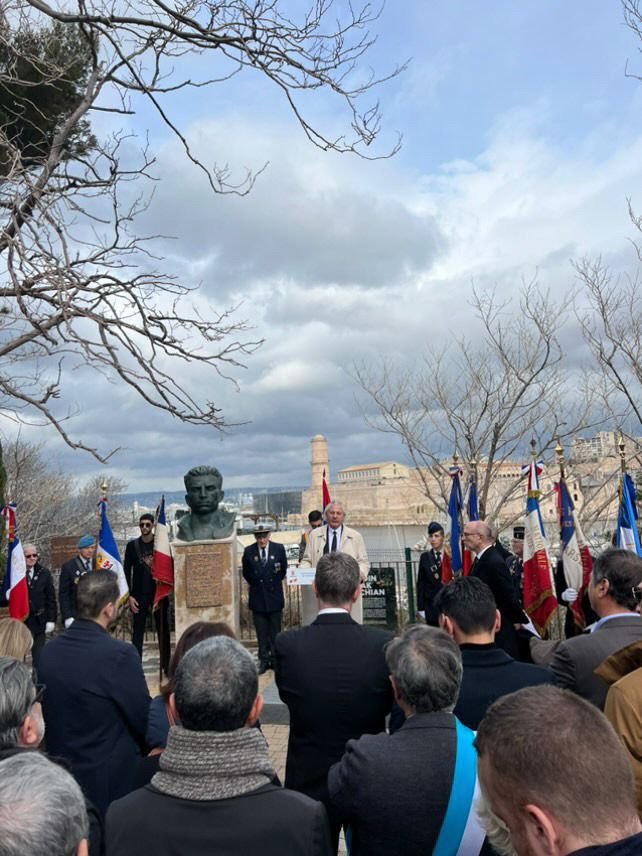 ⚫️ Hommage à Missak Manouchian, ainsi qu’aux héros de l’affiche rouge. 
L’an passé, Missak et Mélinée entraient au Panthéon, une reconnaissance bien méritée pour leur courage et leur sacrifice. 

Leur mémoire nous inspire à poursuivre la lutte pour la liberté et la justice.