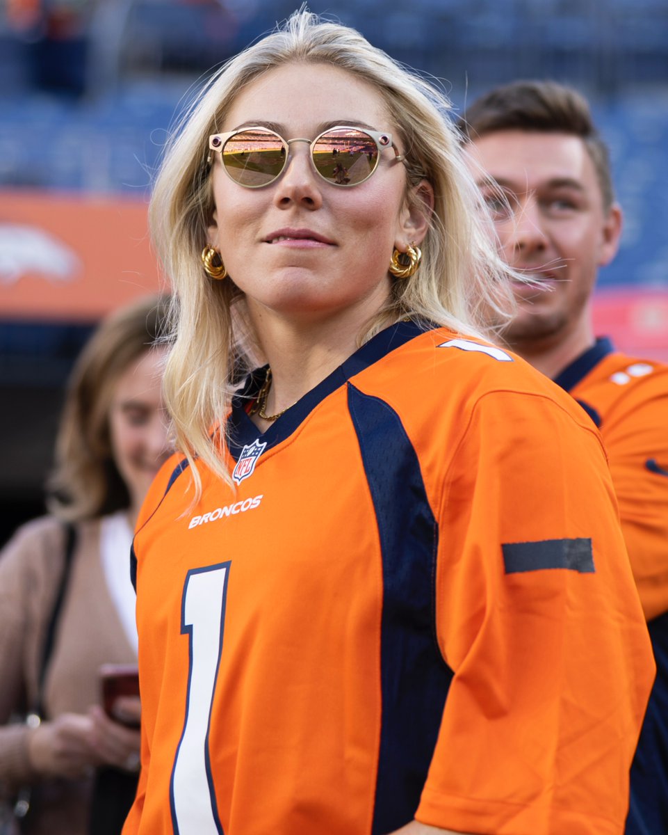 HISTORY. 👑

Congrats on your record-100th Alpine Skiing World Cup victory, <a href="/MikaelaShiffrin/">Mikaela Shiffrin ⛷️</a>!