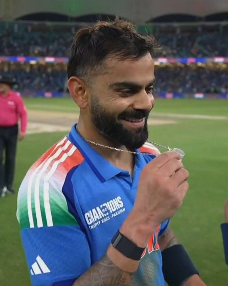 bro couldn't stop flaunting his engagement ring. god knows how much it means when the biggest hero of this generation never forgets to thank, appreciate and show gratitude to his wife, in a country where men dont even acknowledge their partners. hero on and off the field ♡