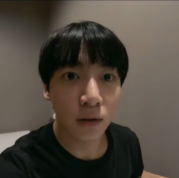 누나..혹시 저 쪼끔 불편해여..?
아니면..어려워여..?
설마혹시정말아니겠지만 쩌 시러요..?
누나..쩌 진짜진짜 잘할게여..화 풀어요..