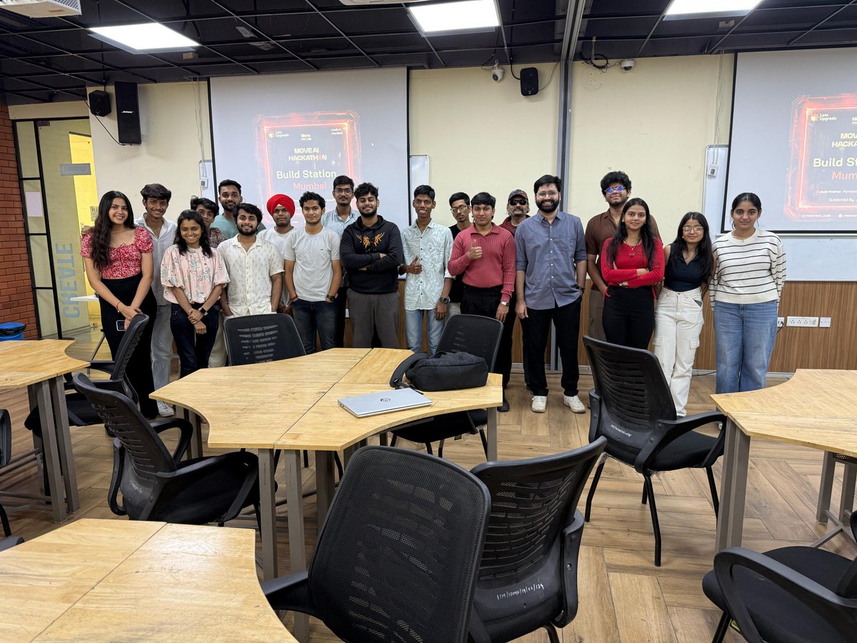 GayatriRan30399's tweet image. Move Ai hackathon&apos;s Build station was FIRE! 

🔥 Shoutout to @hrishikesh_ai , @metamove_, @JouleFinance, and @ActualOnexyz ,@I_am_prathik for their talks! They SLAYED it! &quot; #MoveAi #Hackathon