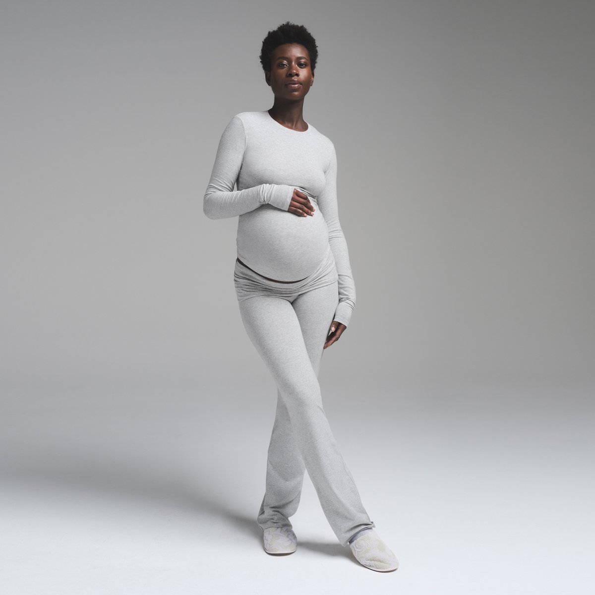 skims's tweet image. Just Dropped: The comfiest maternity foundations and styles in our signature cotton jersey.
