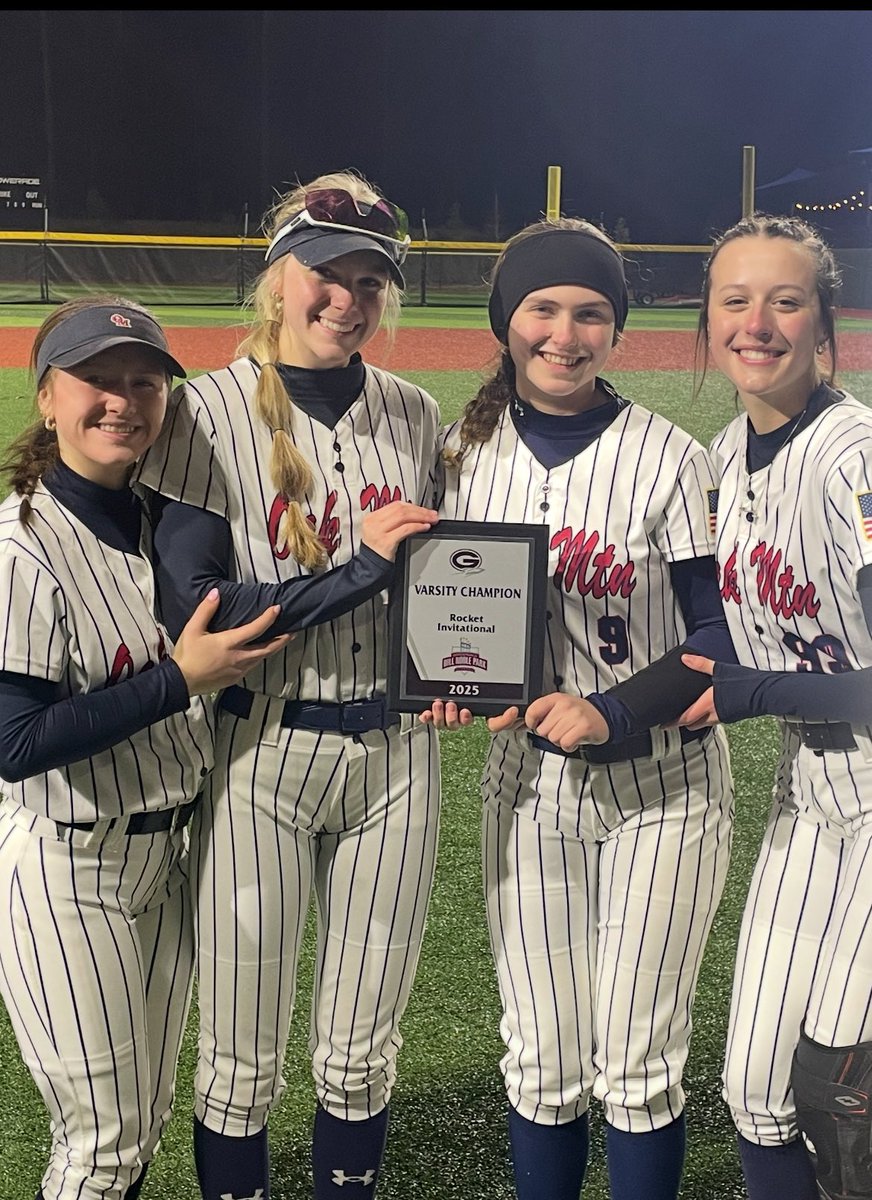 FaithCofer08's tweet image. So proud of this team! We took down the defending 6A and 7A State champions on our way to winning the Gardendale Rocket Invitational. Undefeated on the weekend while out scoring our opponents 54-10.
As I continue rehabbing from surgery I have accepted the role as a base runner…