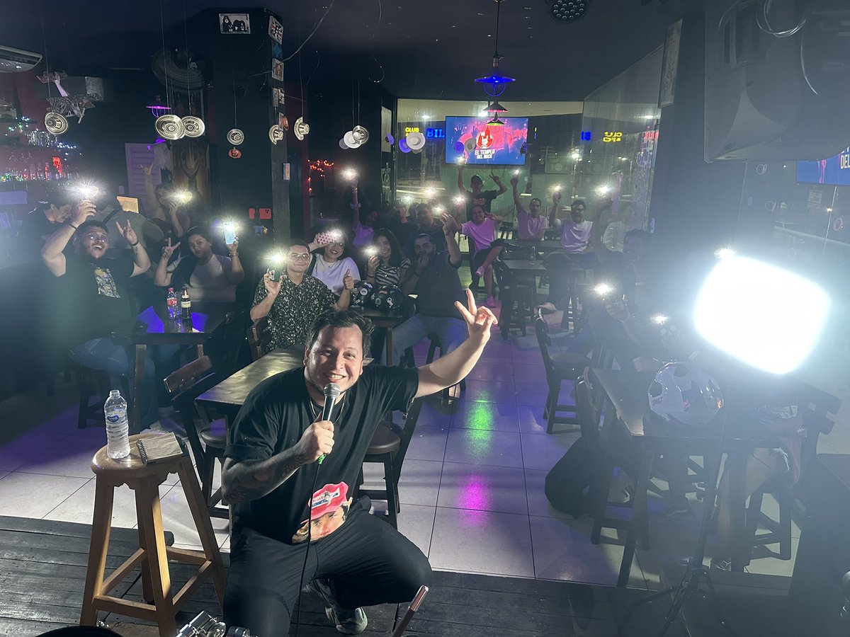 PedroeChapman's tweet photo. Barranquilla y Cartagena 🇨🇴♥️ gracias! Fueron un público hermoso! 80 personas vieron este fin de semana mi show y no puedo estar más agradecido! 

Próximas fechas: 
Maracaibo 06/03
Cabimas 07/03
Lechería 13/03
Margarita 14/03 https://t.co/B879MoVktS
