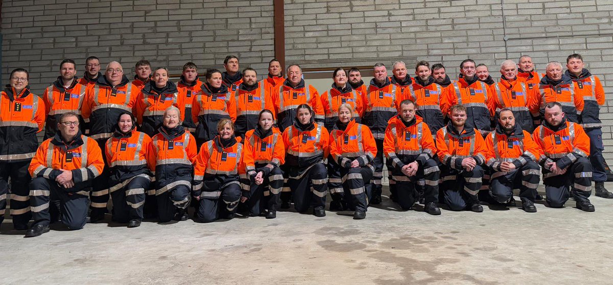 CWCivilDefence's tweet image. This morning, while conducting a Search Training Exercise, we received a call from AGS requesting our assistance with a Missing Person. We immediately halted our exercise and responded to the request. Thankfully the person was located safe and well by Cork West Civil Defence.