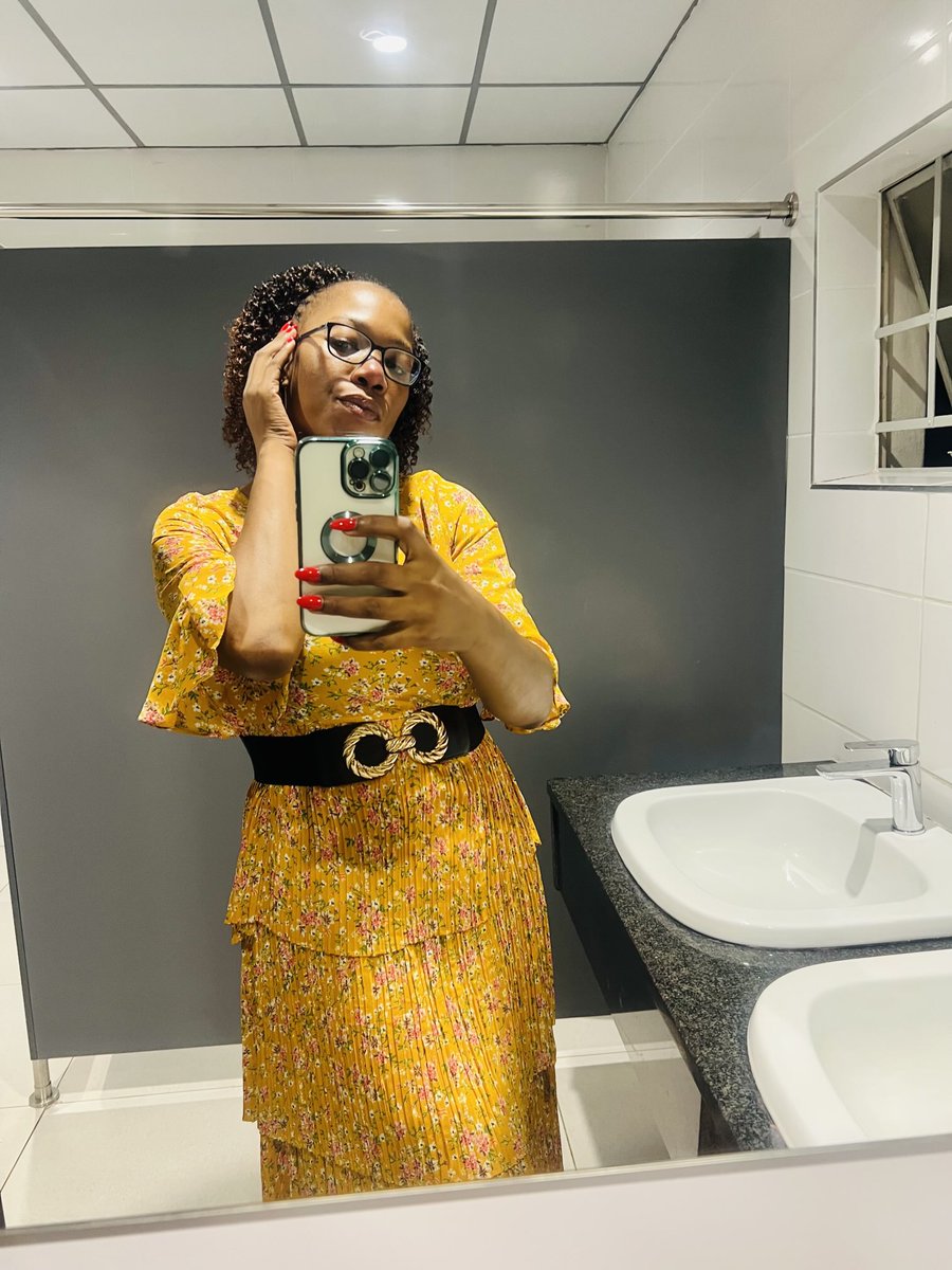 Thembzana🇿🇦 tweet media