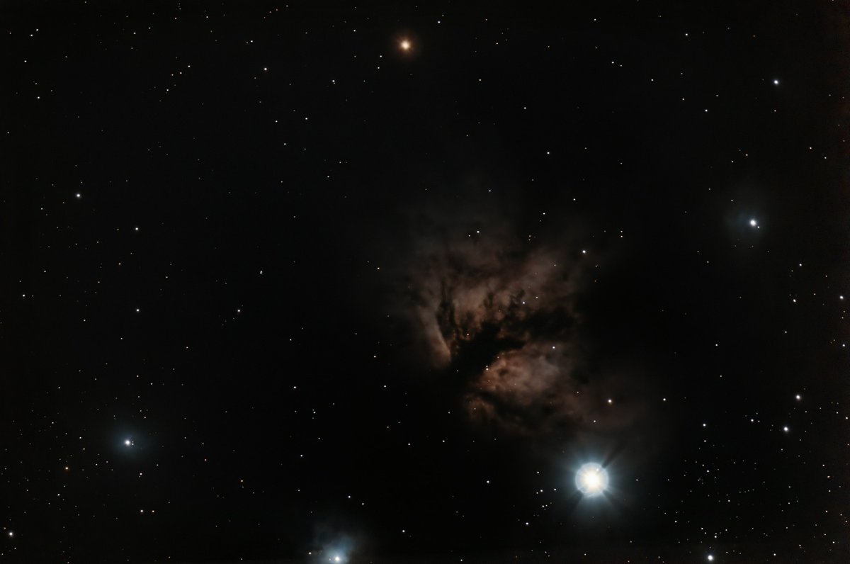 Celestron's tweet photo. ๐ Team Celestron's Stephen Ramsden is known for his incredible #publicoutreach in #solarobserving. But when he decided to dive into #dso imaging, he turned to the #CelestronOrigin. After a quick setup and test run, he was capturing images like a pro! ๐โจ https://t.co/Ifn5b8TaWz