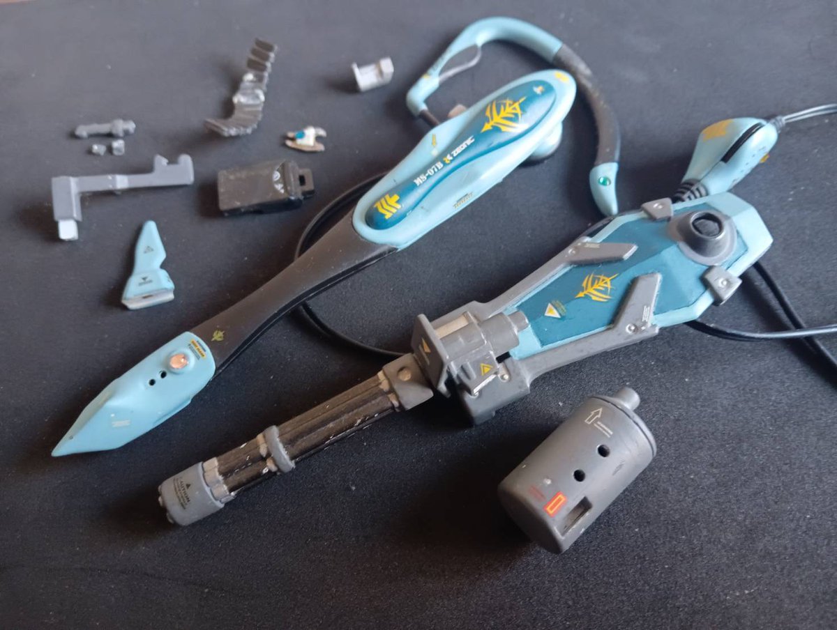 HSCustomizer's tweet image. #戦場の絆 #グフカス　ガトシー装備も出来ます(笑)マイクツノ左右どちらもマグネットで直立、無駄にグラマラスに削り仕上げたので手にしたら馴染みます。23/24個目、銘は『疾風』