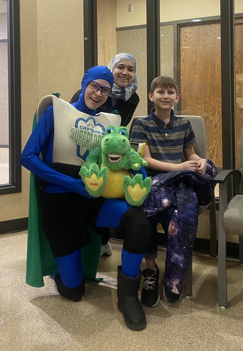 DeltaDentalOK's tweet photo. #CaptainSupertooth flew into @OUDentistry Kids’ Day yesterday! Thank you to all the students and faculty who donated their time and talents to serving children in need 💚🦷 https://t.co/UmPtylQOj4