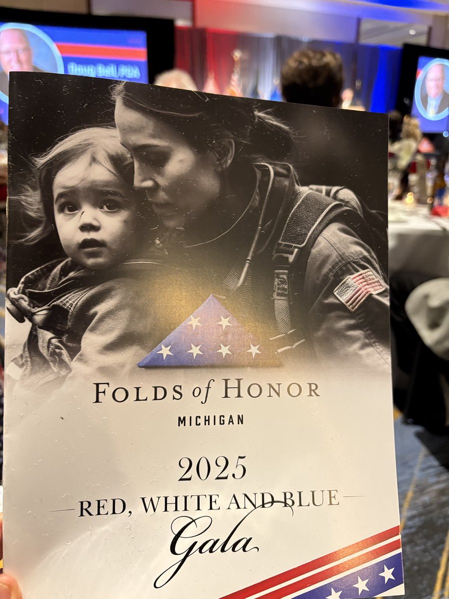 SenRogerVictory's tweet image. An amazing event for the supporters of Folds of Honor at their Michigan Gala, showing  their dedication to make a difference in the lives of military families that made the ultimate sacrifice. #foldsofhonor