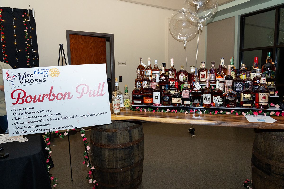 RotaryClubTN's tweet image. 🍷🥃 Reminder, Rotarians!

Bring your wine ($25+) or bourbon ($40+) for our Wine &amp;amp; Bourbon Pull at Wine &amp;amp; Roses! 🎟️ Grab your tickets now: hendersonvillerotary.org/event/wine-ros…

Thank you for supporting Service Above Self! 💙 #WineAndRoses #RotaryInAction #HendersonvilleRotary