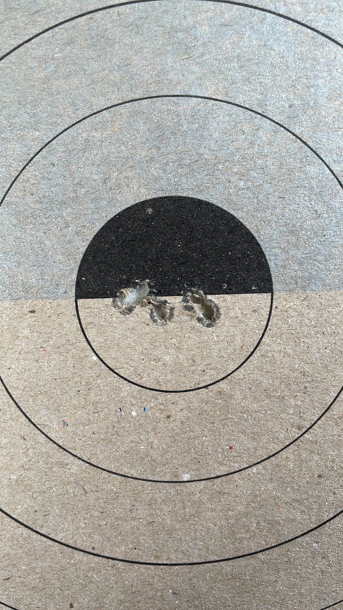 Last weekend, 6 of our cadets went to RAF Wittering to participate in a Wing L144 shoot. It was a successful day, with all cadets passing their Weapons Handling Tests, then going on to fire the rifle on the station's range and achieve some badges! Well done all!

#lookingfine209