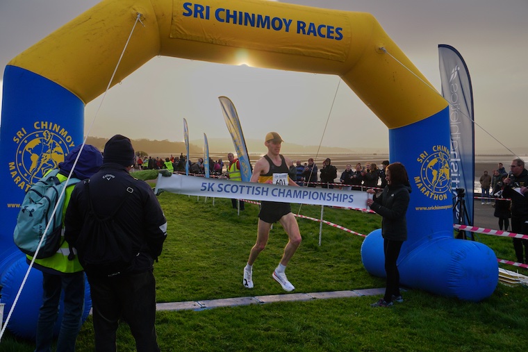 TaritTweets's tweet photo. ENTRIES GO LIVE 6PM next  Sunday, 2nd March,  on @EntryCentral  for the Sri Chinmoy 5km at Silverknowes, the 5km event of the @scotathletics road race Grand Prix and National 5km Road Championships.
It's All about the Pineapples. #pureracing #fastrunning https://t.co/SzkGhst31T