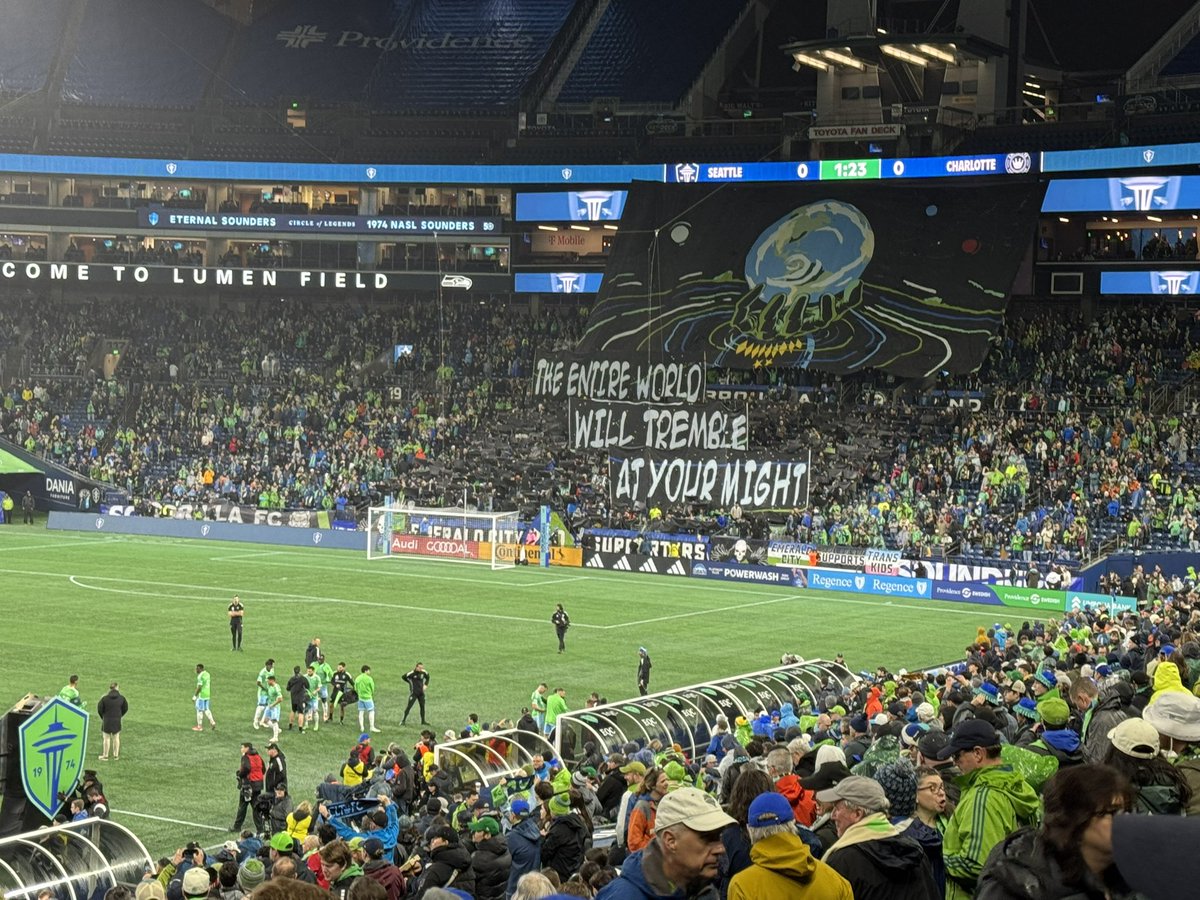 krisoccer's tweet photo. @SoundersFC @WeAreECS ⚽️☄️ https://t.co/oxReQTTDgi