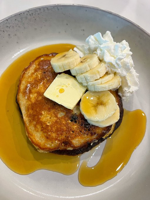 Fdesign71Lin's tweet image. made blueberry protein pancakes for    (with sugar-free whip and syrup!) 😋📷
@X