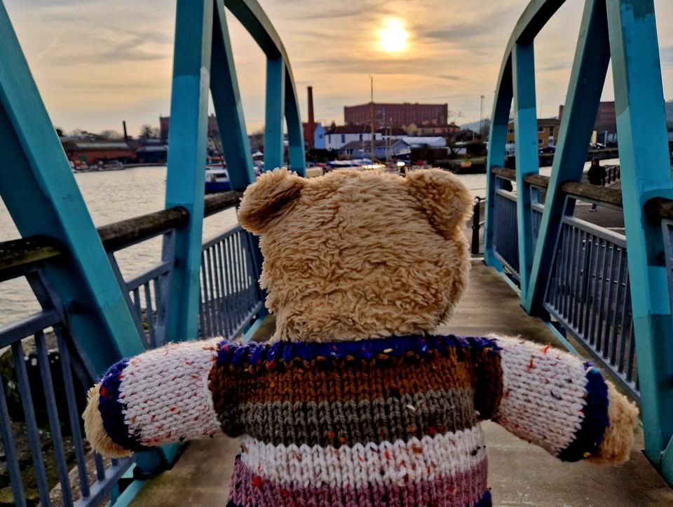 noahsbristol's tweet image. Always a pleasure to welcome @horace_the_alresford_bear to his favourite restaurant in Bristol 🥰💛

Half term week done, big thanks to everyone who’s been to see us! 

#halftermfun #fishandchips #noahsbristol