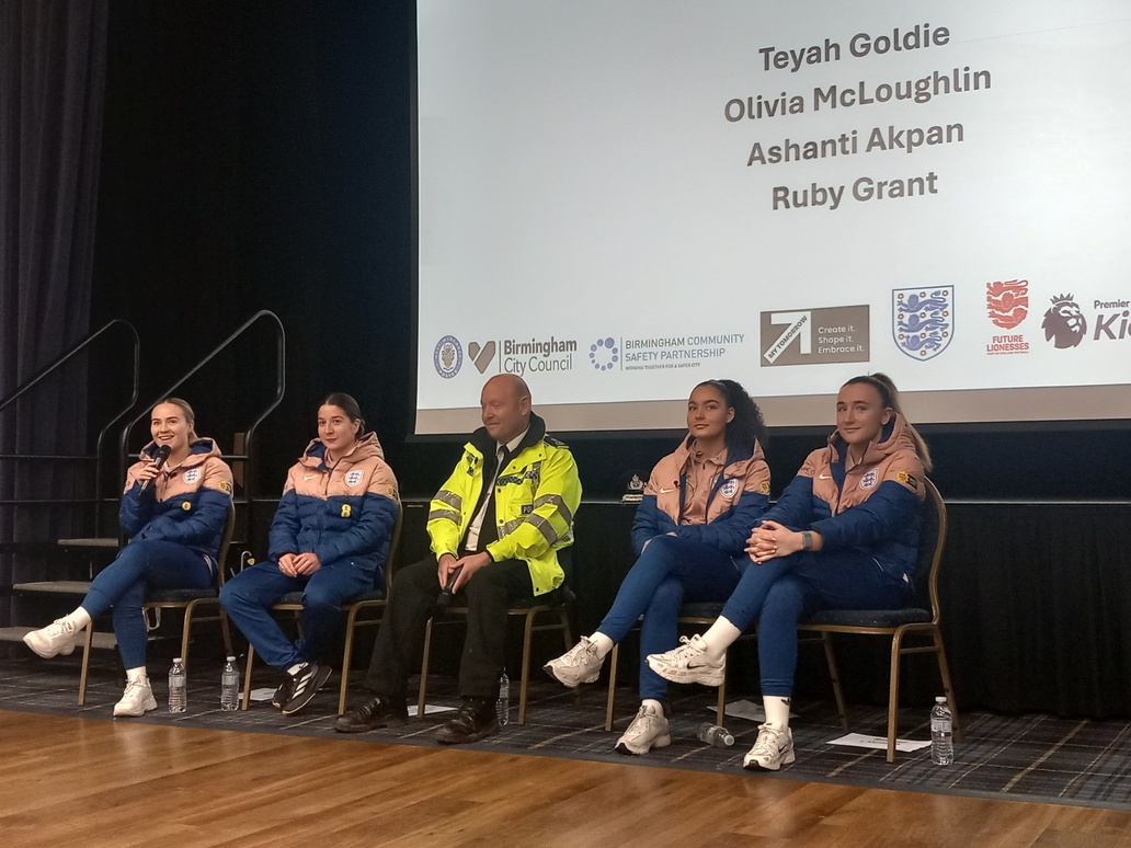 Bham City Council (@bhamcitycouncil) on Twitter photo <a href="/Lionesses/">Lionesses</a> <a href="/goldie_teyah/">Teyah Goldie</a>, <a href="/Livmcloughlin15/">Olivia McLoughlin</a>, <a href="/AshantiAkpan/">Ashanti Akpan</a> and Ruby Grant shared their experiences during a Q&A session. They talked about their inspirational journeys from local clubs to the national team. π¦ π¦ π¦
#MyTomorrow <a href="/Lionesses/">Lionesses</a> <a href="/Lionesses/">Lionesses</a> <a href="/goldie_teyah/">Teyah Goldie</a>, <a href="/Livmcloughlin15/">Olivia McLoughlin</a>, <a href="/AshantiAkpan/">Ashanti Akpan</a> and Ruby Grant shared their experiences during a Q&A session. They talked about their inspirational journeys from local clubs to the national team. π¦ π¦ π¦
#MyTomorrow <a href="/Lionesses/">Lionesses</a>