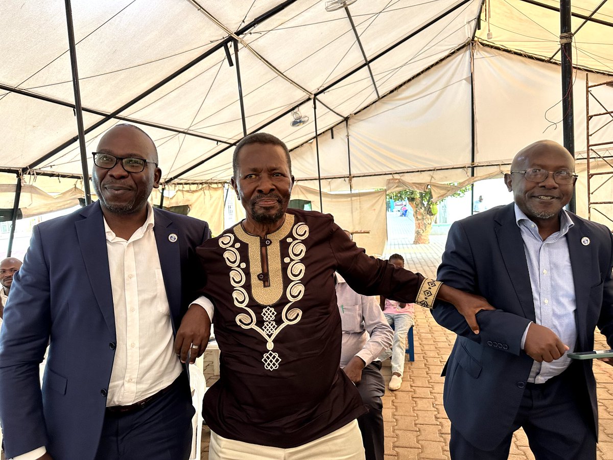 📸Bernard Japhali Kwiringira (@bernardkwiri) on Twitter photo At the <a href="/FathersUnion/">Fathers' Union-Church of Uganda</a>'s AGM of <a href="/allsaintskla/">All Saints' Cathedral, Kampala</a>, they elected. Gilbert Rutebemberwa as Chairman, Stuart Mugabe as Vice Chairman, James Katende Malunda as Secretary, Jason Mugabe as Treasurer, and Gilbert Asiimwe, Godfrey Dutki, William Opio, David Bukenya & Turyamureeba as CMs. At the <a href="/FathersUnion/">Fathers' Union-Church of Uganda</a>'s AGM of <a href="/allsaintskla/">All Saints' Cathedral, Kampala</a>, they elected. Gilbert Rutebemberwa as Chairman, Stuart Mugabe as Vice Chairman, James Katende Malunda as Secretary, Jason Mugabe as Treasurer, and Gilbert Asiimwe, Godfrey Dutki, William Opio, David Bukenya & Turyamureeba as CMs.