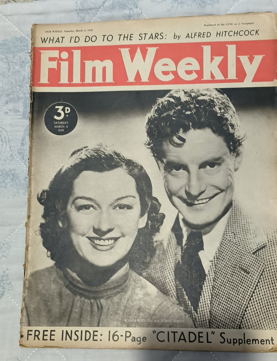 DebsGreenJones2's tweet photo. Deb's Daily BrontΓ«
Pity W.H. wasn't on the cover but I suppose we can't have everything! Lots of glorious stills from the film inside ! #WutheringHeights #EmilyBrontΓ« #oldmagazines https://t.co/UbVwmTQVmq