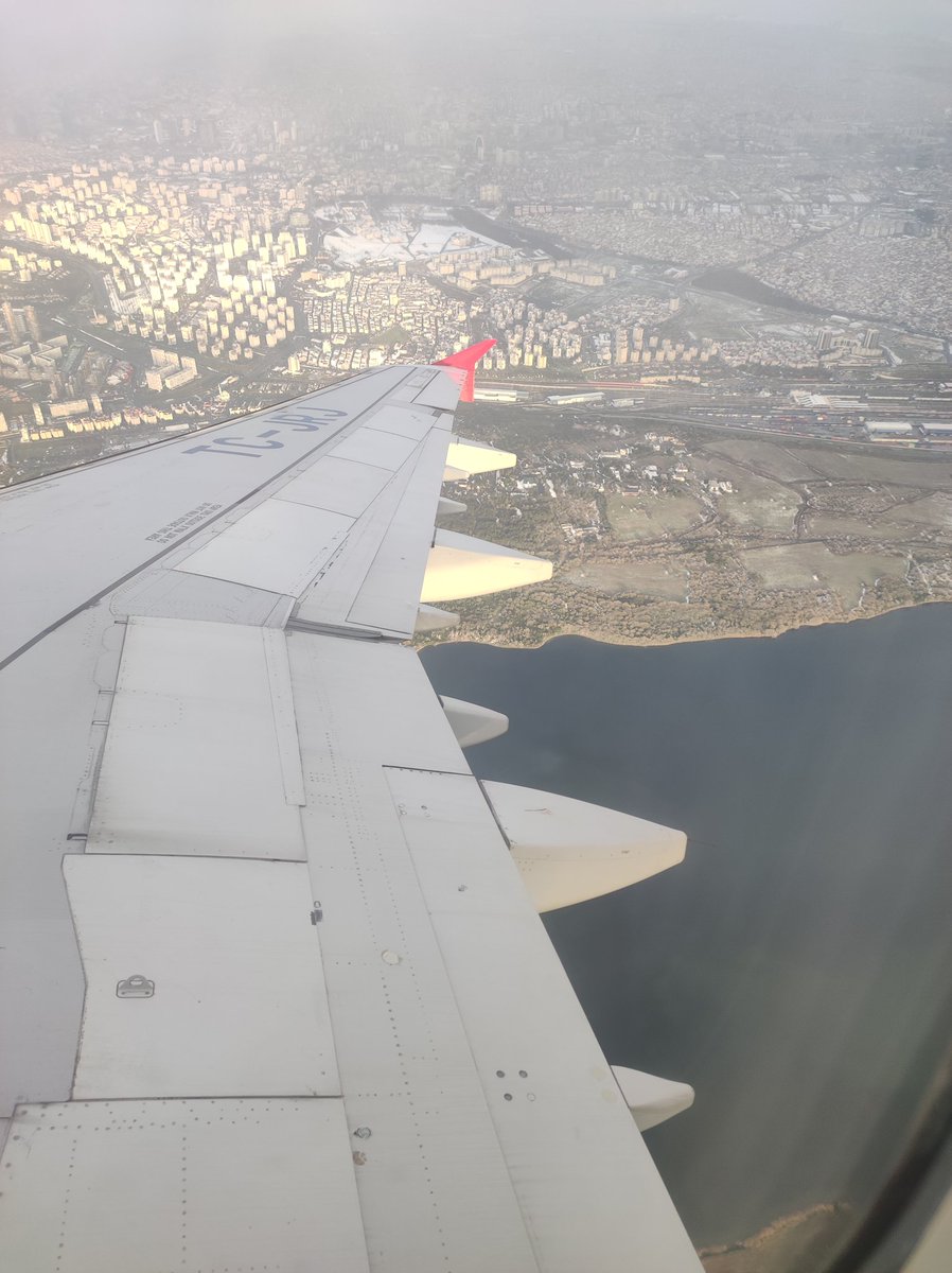 İyiler  kaybetmez,  kaybedilir ..
 "Peyami Safa"