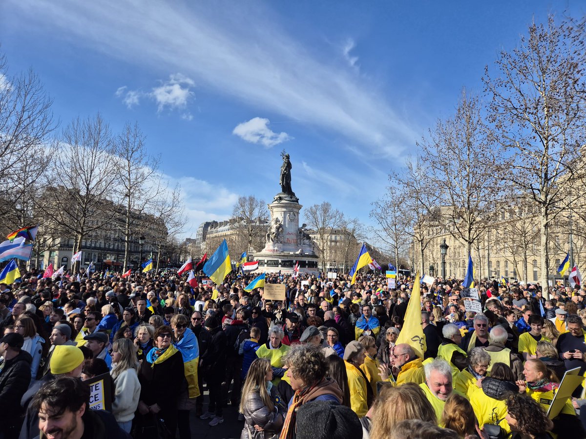 French Aid to Ukraine 🇨🇵 🤜🤛 🇺🇦 (@aidefranceukr) on Twitter photo 10,000 people rally in Paris in support of Ukraine.
Slava Ukraini & vive la République 🇫🇷🇺🇦 !
<a href="/femeninna/">inna shevchenko</a>
🧵 10,000 people rally in Paris in support of Ukraine.
Slava Ukraini & vive la République 🇫🇷🇺🇦 !
<a href="/femeninna/">inna shevchenko</a>
🧵