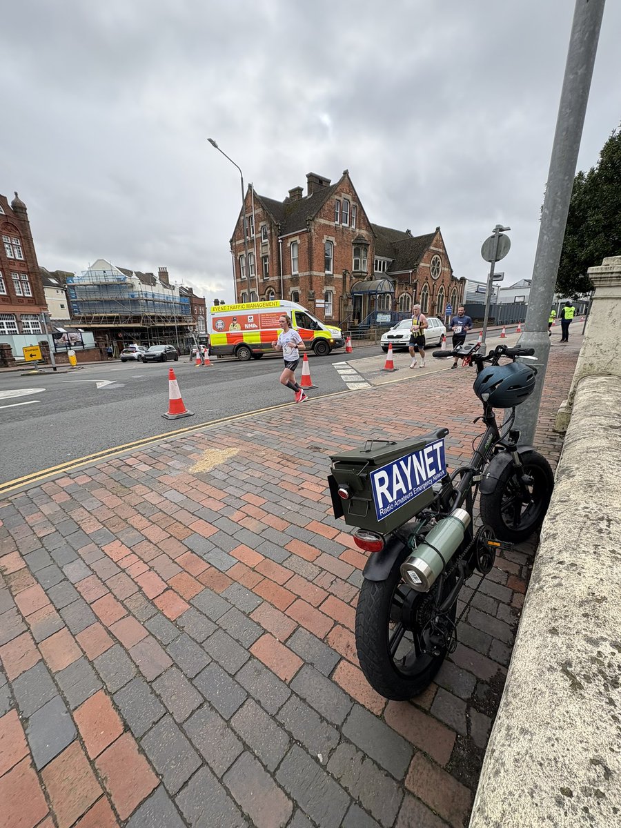 patrolboat's tweet image. On yer Bike !
well today I was supporting #westkentraynet at Royal Tunbridge wells Half Marathon. Very well done to all you runners 👏🏻
#Raynet #emergencycommunications
#RaynetEBike