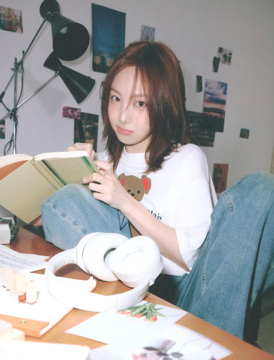 [SCAN] Yes, I am Nayeon (1st Photobook)

page 5, 6

#나연 #ナヨン #娜璉 #NAYEON