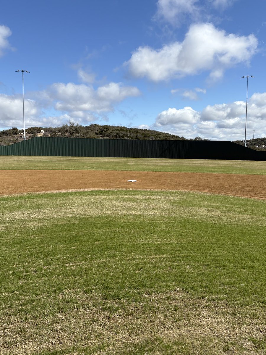 It’s getting closer everyday! First practice on it tomorrow! Come join us March 3rd at 6:00 for ribbon cutting! ⁦Would love to see as many alumni back as possible! ⁦<a href="/cisdnews/">Comal ISD</a>⁩ ⁦<a href="/SV_Rangers/">SV Ranger Athletics</a>⁩
