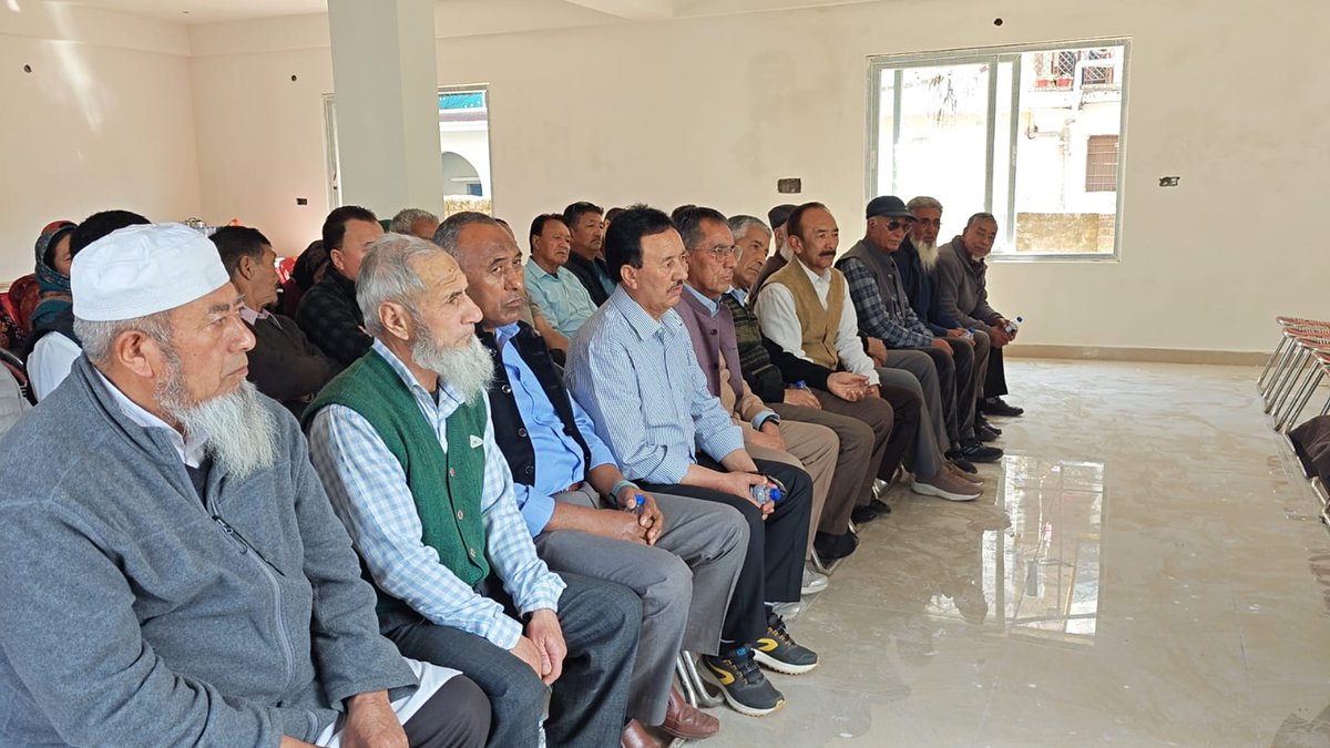saolj_'s tweet photo. Representatives of (SOALJ) participated in the inaugural ceremony of the newly constructed girls' hostel in Gujjar Nagar, Jammu, built by Anjuman Moinul Islaam Leh. Furthermore, SOALJ representatives submitted a memorandum requesting an office space for the association https://t.co/1zeWLF7lcM