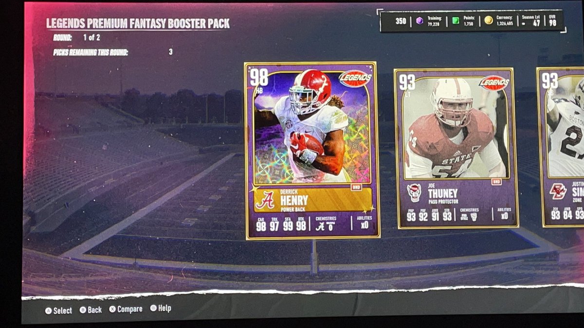 BearsFa06714954's tweet photo. BND 👑 Henry for the squad and a non BND 👑 Henry for the auction block 🔥 @Zirksee @TheActualCC @SlayiNSlays @ImOuTii https://t.co/i9TIe25MON