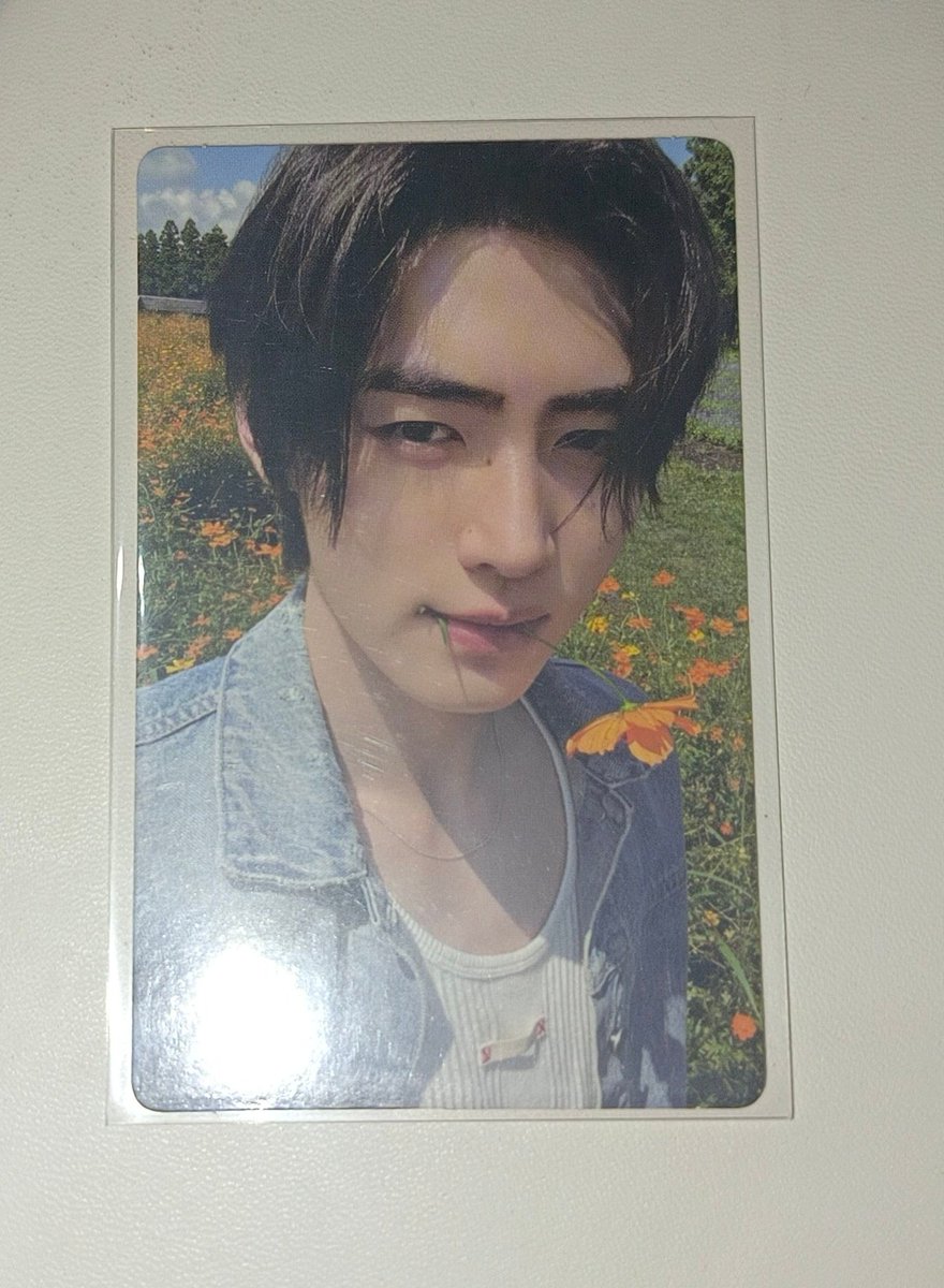 wts lfb hoon kagat flower — ₱80