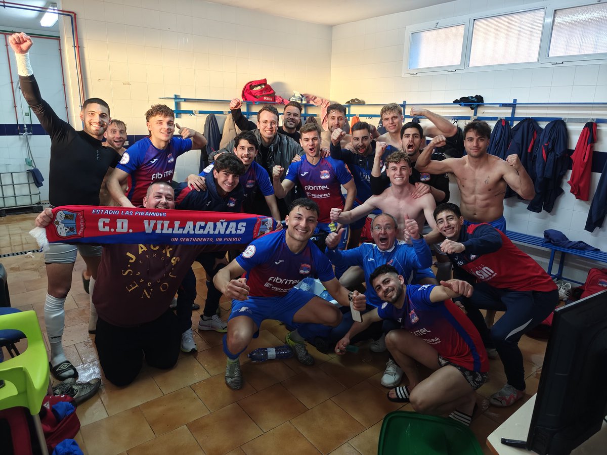 cd_villacanas's tweet photo. ORGULLO DE EQUIPO ❤️💙 https://t.co/rcoW0l7qER