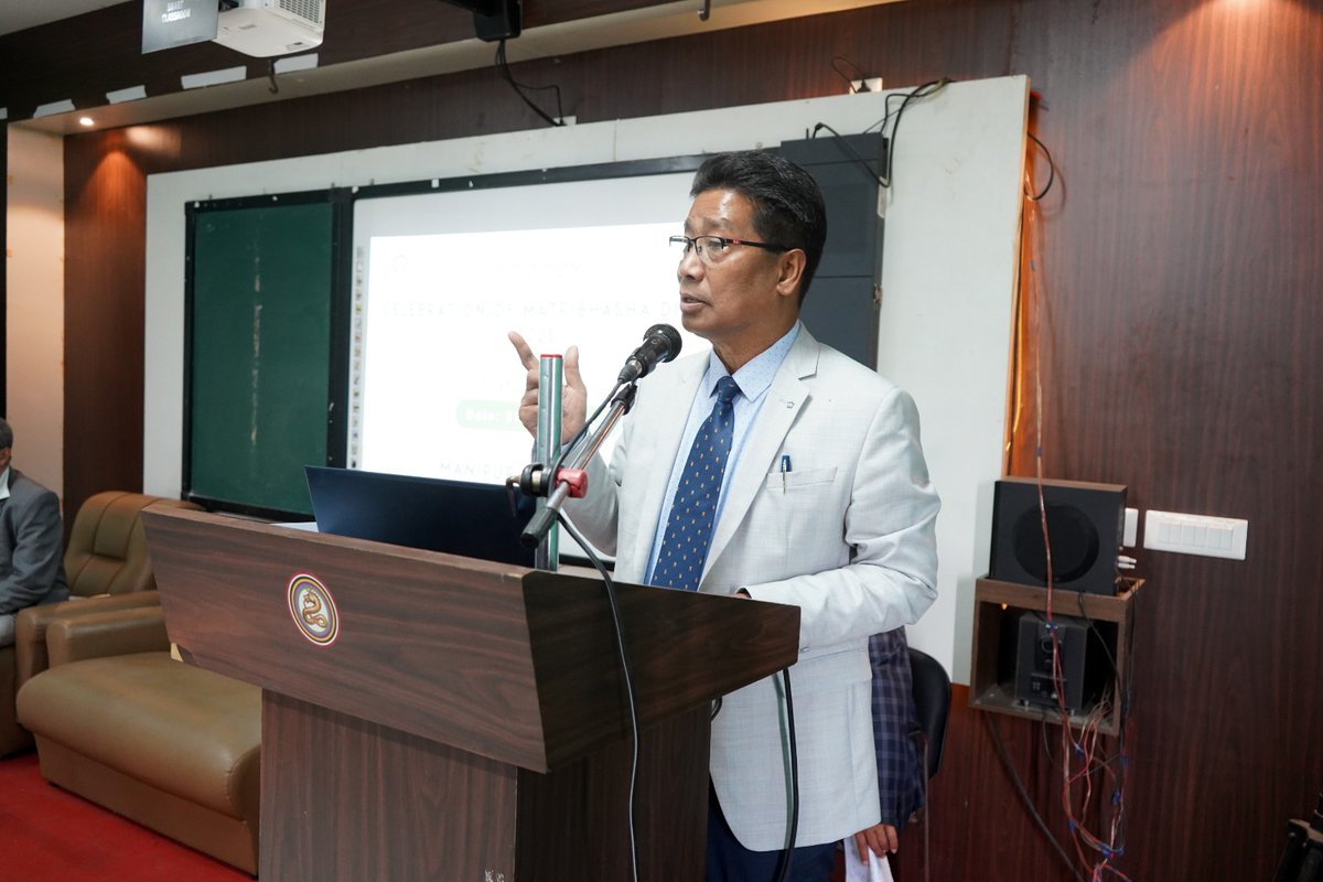 ManipurUniverse's tweet image. 📢 Manipur University celebrates Matribhasha Diwas 2025 with a theme &quot;Discussion on Textbook Writing in Manipuri&quot; 📖✨

📅 Date: 21-2-2025
📍 Venue: #ManipurUniversity
Join us in promoting and preserving our mother tongue! 🌿📚 #MatribhashaDiwas #ManipuriLanguage