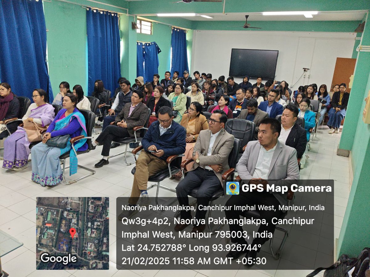 ManipurUniverse's tweet image. 📢 Manipur University celebrates Matribhasha Diwas 2025 with a theme &quot;Discussion on Textbook Writing in Manipuri&quot; 📖✨

📅 Date: 21-2-2025
📍 Venue: #ManipurUniversity
Join us in promoting and preserving our mother tongue! 🌿📚 #MatribhashaDiwas #ManipuriLanguage