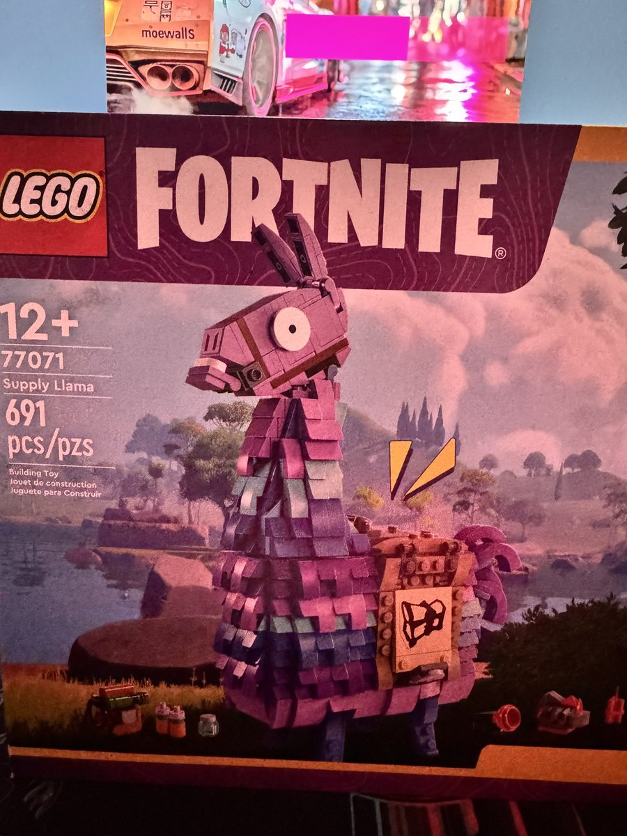 YammyToOwAvY's tweet photo. We are building legos today!! If you just want to chill and chat stop by and enjoy the relaxing time! See you there. https://t.co/JjcUIw0usF
#twitch #lego #twitchstreamer https://t.co/wUAYJs1d4W