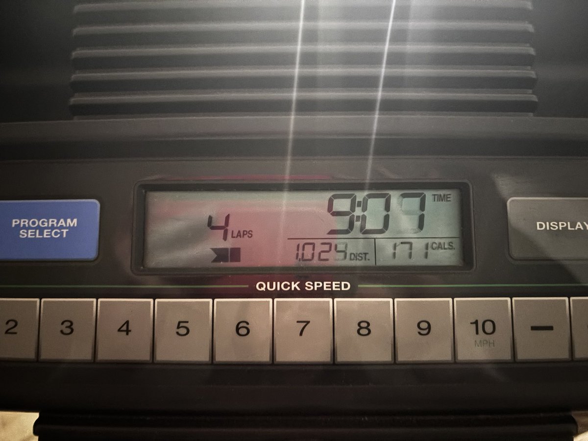 Got some running with an incline in!!🥎🥎
Almost tournament time!!!