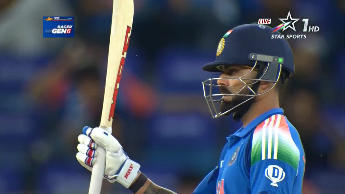 RCB 12th Man Army tweet media